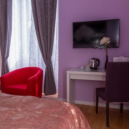 Bevilacqua Bed Roma Santa Croce Ngoại thất bức ảnh