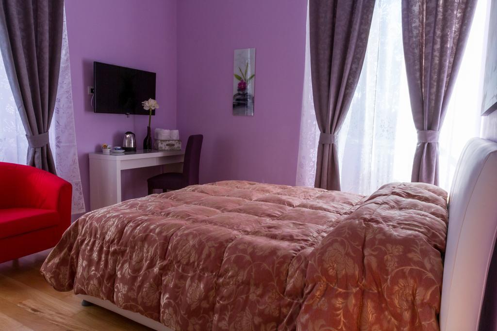 Bevilacqua Bed Roma Santa Croce Phòng bức ảnh